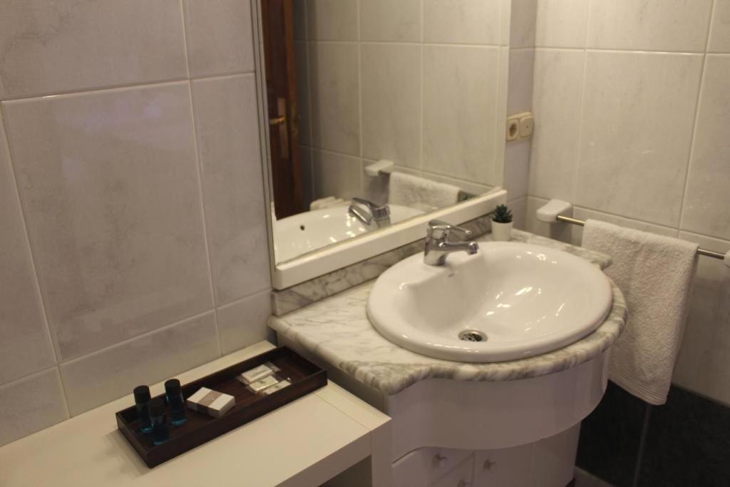 Hotel La Zubia , Granada Dış mekan fotoğraf